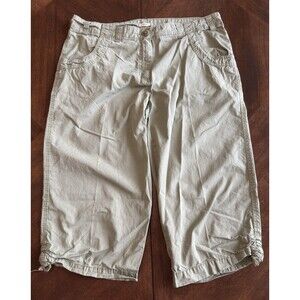 Izod size 16 women’s green khaki capri cropped pants casual pockets